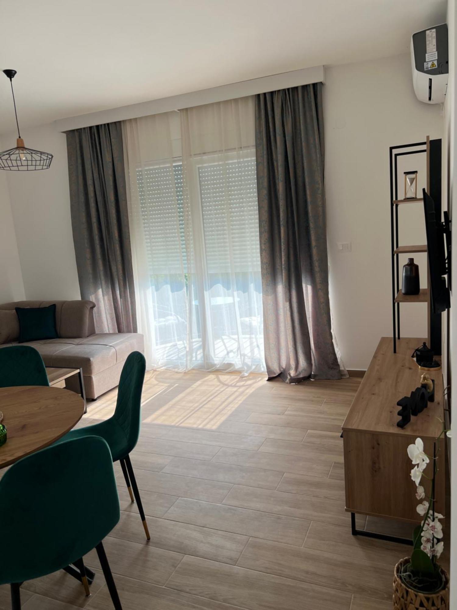 Has Apartment Kotor