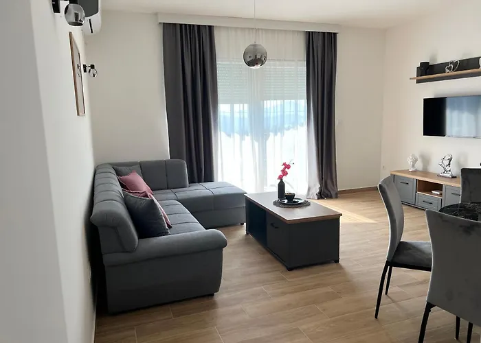 Apartments Has